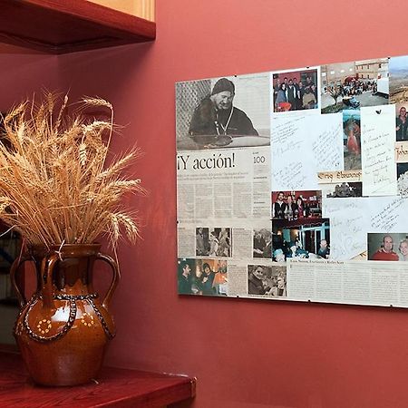 Hotel Villa De Ayerbe Εξωτερικό φωτογραφία